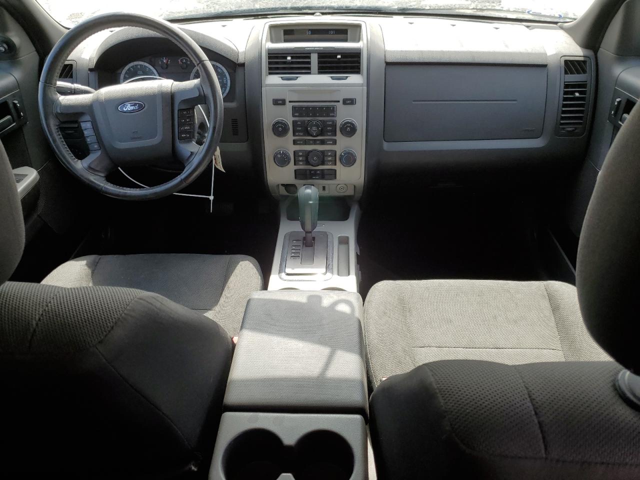 2010 Ford Escape - Image 8