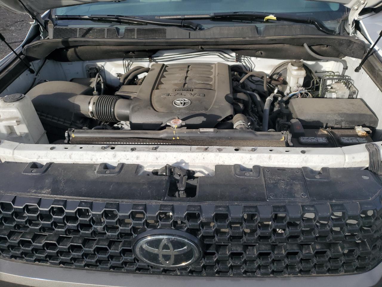 2021 Toyota Tundra - Image 11