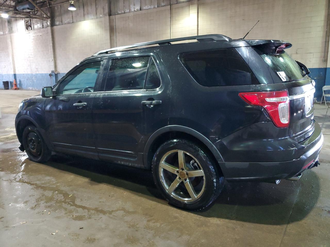 2013 Ford Explorer - Image 2