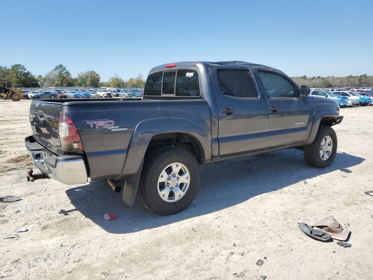 2011 Toyota Tacoma - Image 3