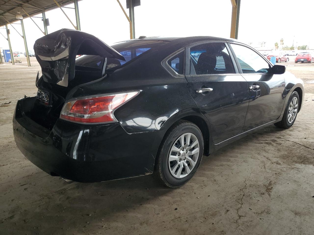 2015 Nissan Altima - Image 3