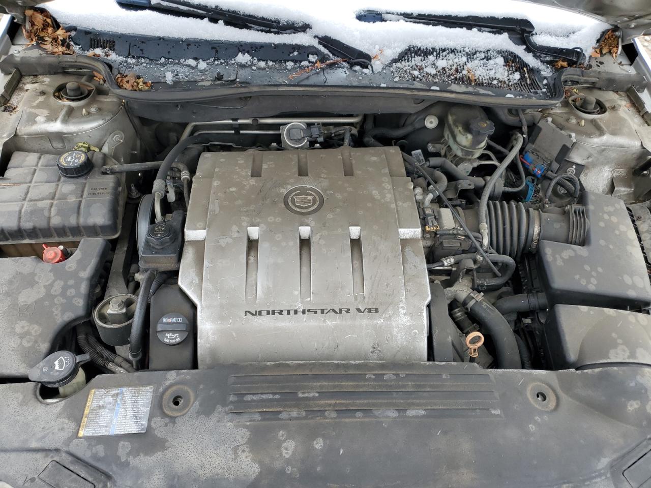 2010 Cadillac DTS - Image 11