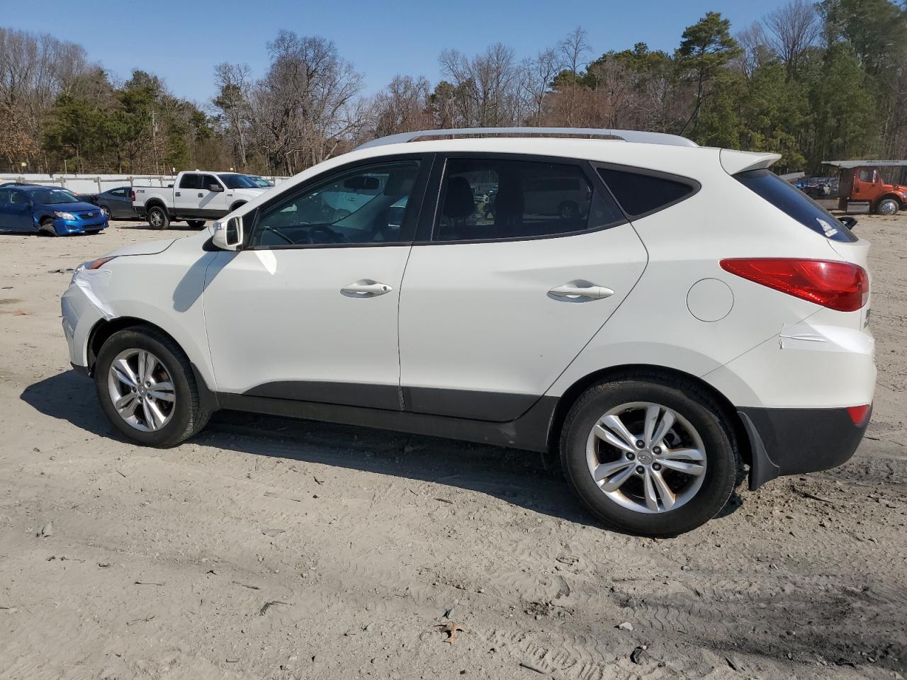 2013 Hyundai Tucson - Image 2