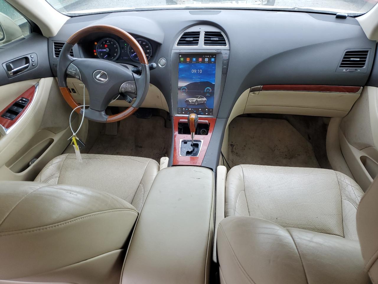 2012 Lexus ES - Image 8
