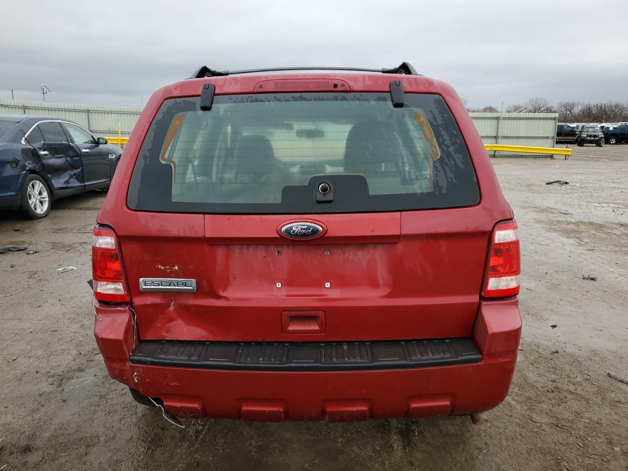 2010 Ford Escape - Image 6