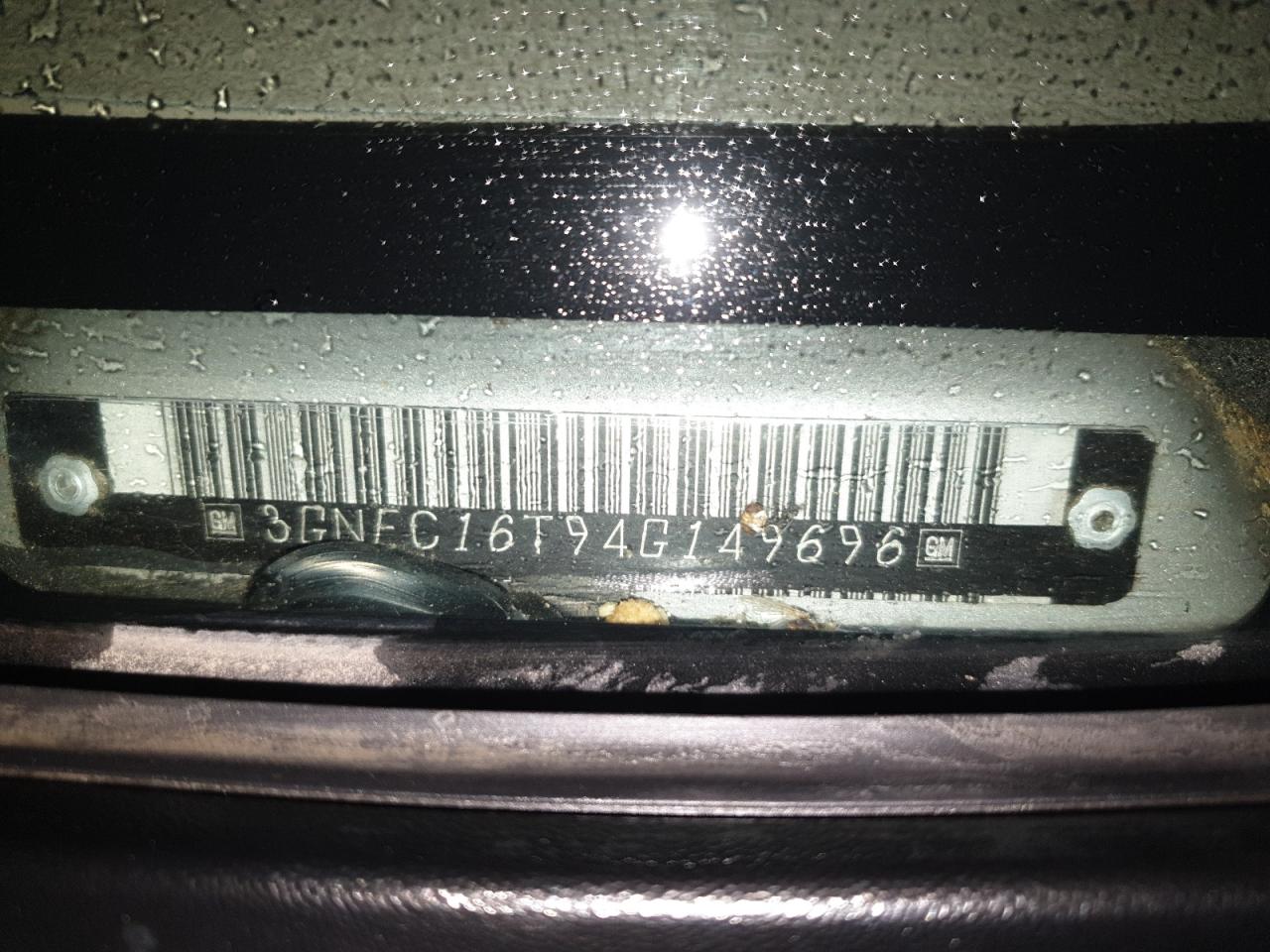 2004 Chevrolet Suburban C VIN: 149696 Lot: 48267505