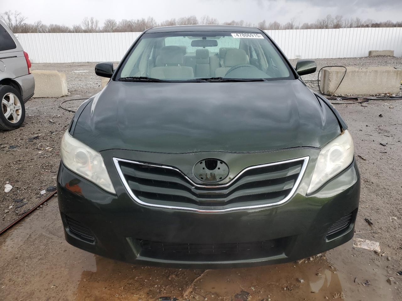 2011 Toyota Camry - Image 5