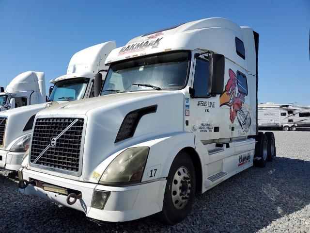 2015 VOLVO VNL SEMI TRUCK