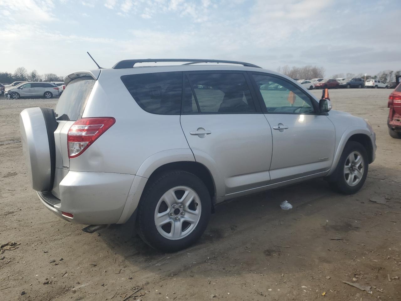 2012 Toyota RAV 4 - Image 3