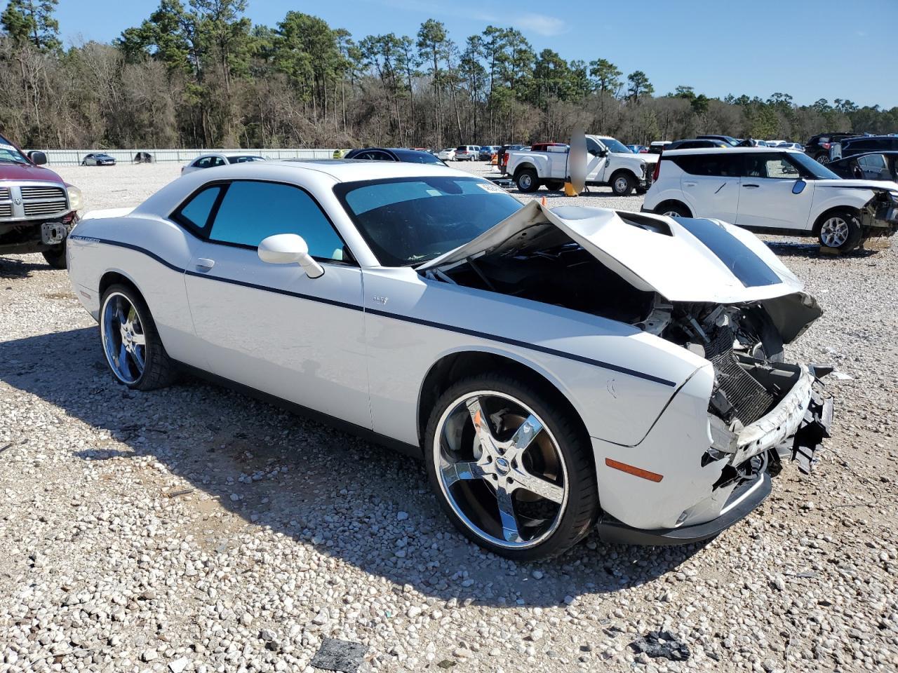 2015 Dodge Challenger - Image 4