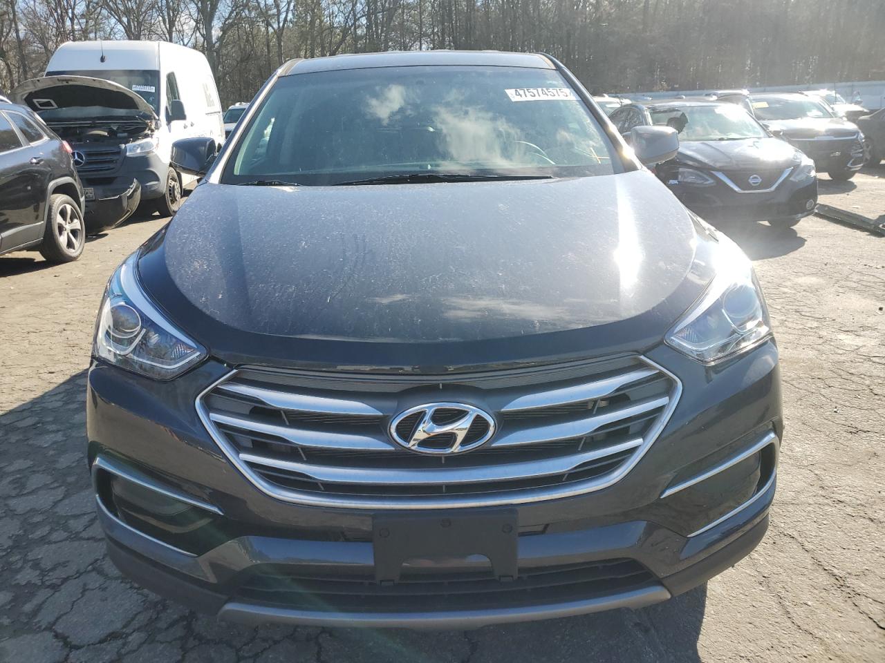 2017 Hyundai Santa Fe - Image 5