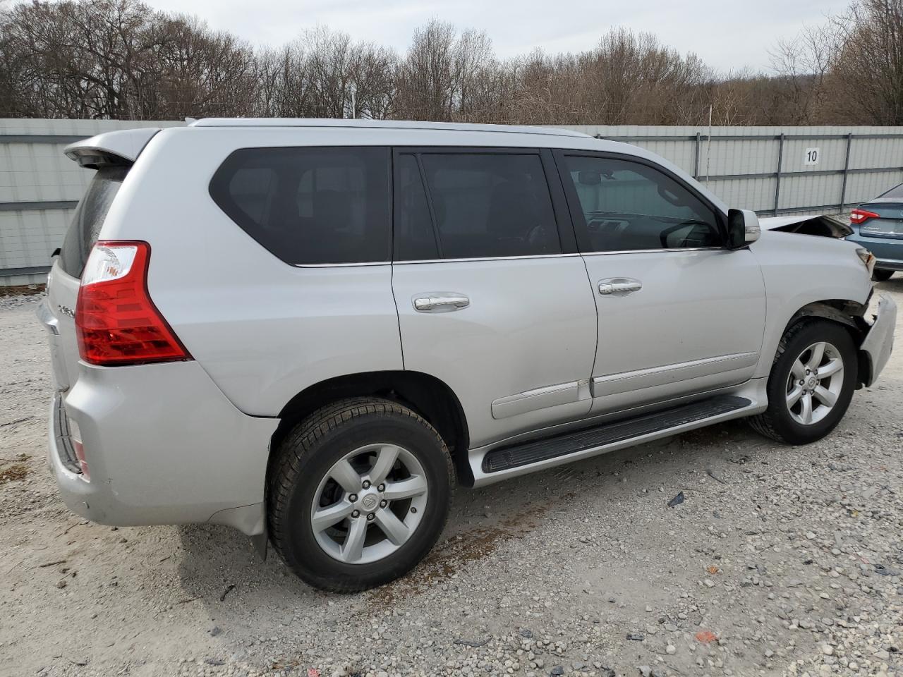 2012 Lexus GX - Image 3