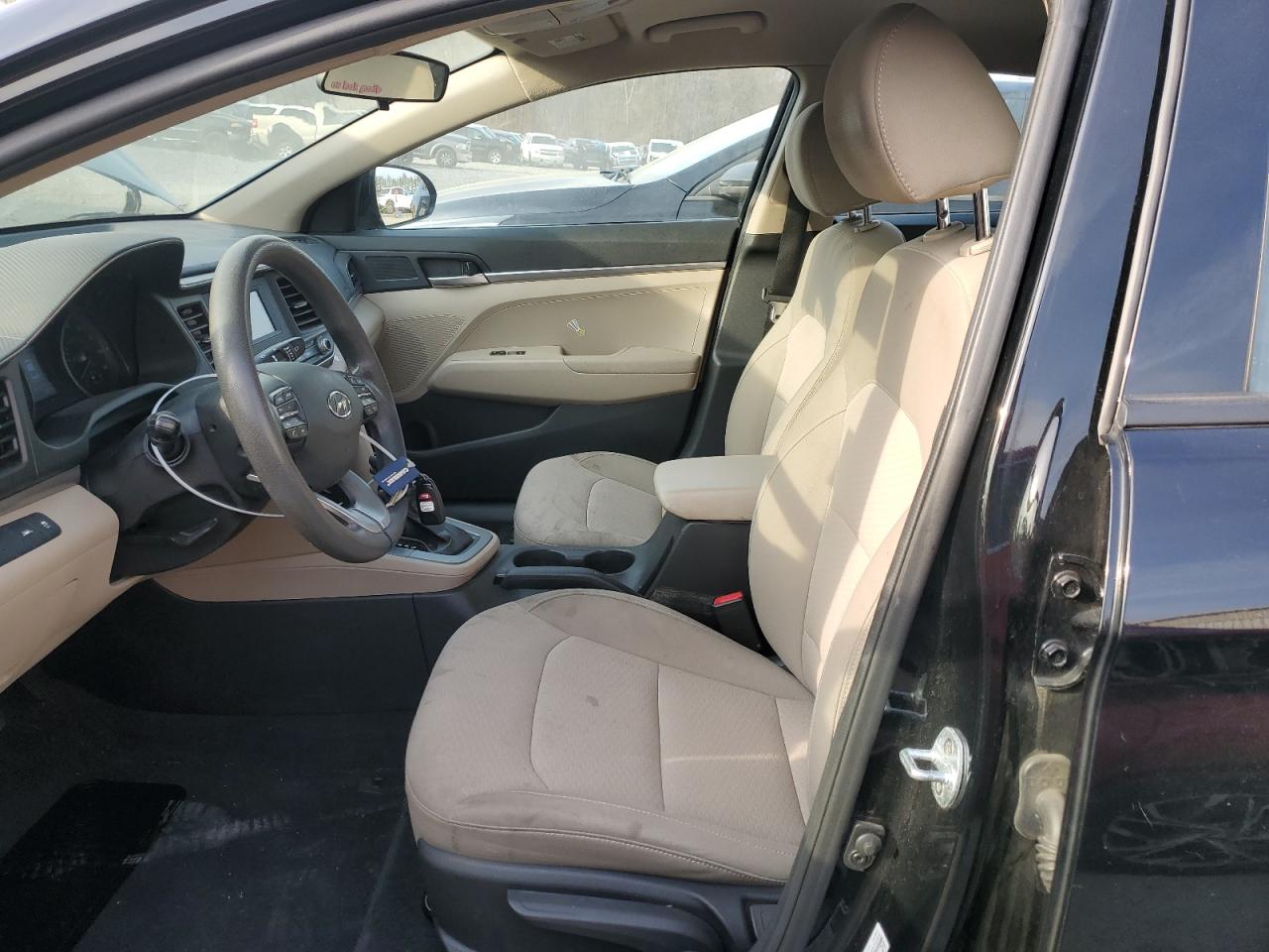 2020 Hyundai Elantra - Image 7