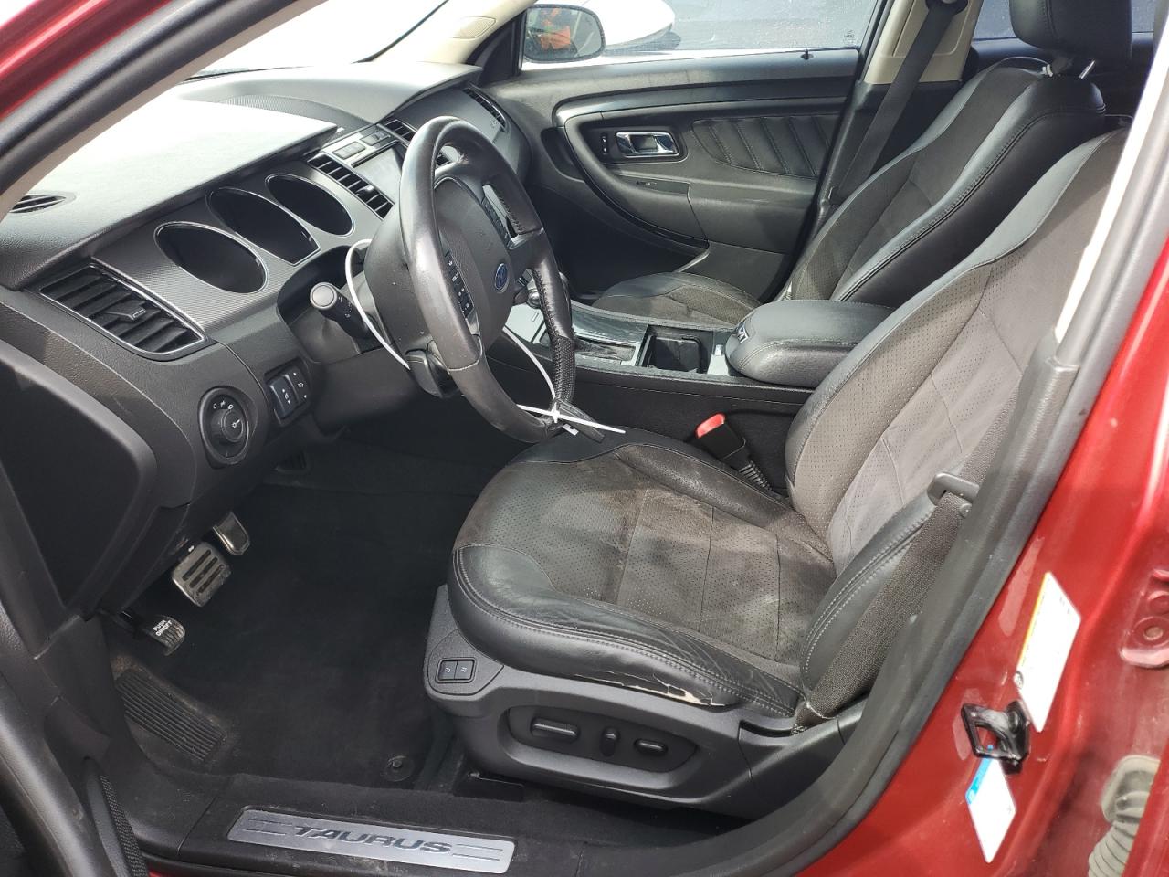 2011 Ford Taurus - Image 7