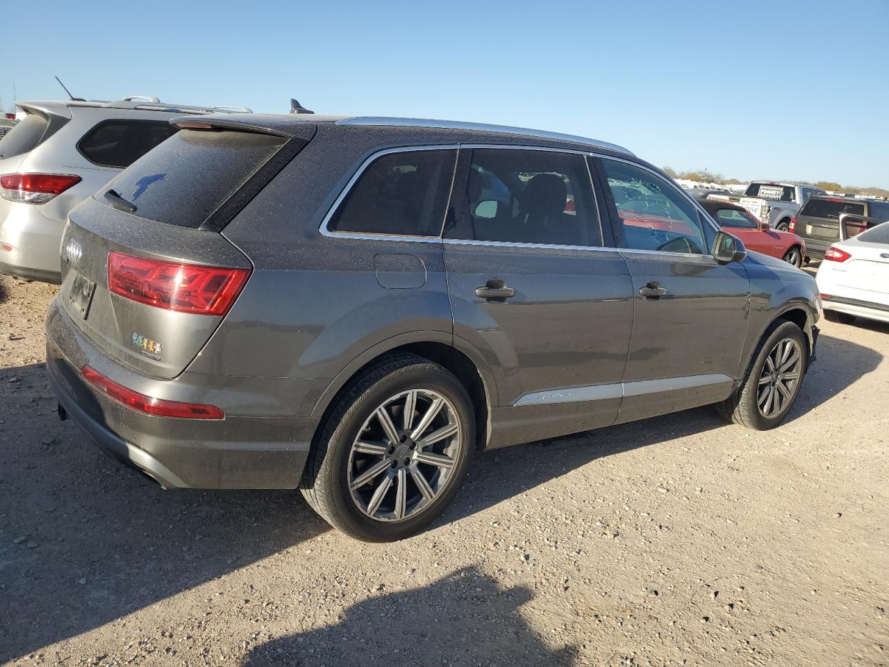 2019 Audi Q7 - Image 3