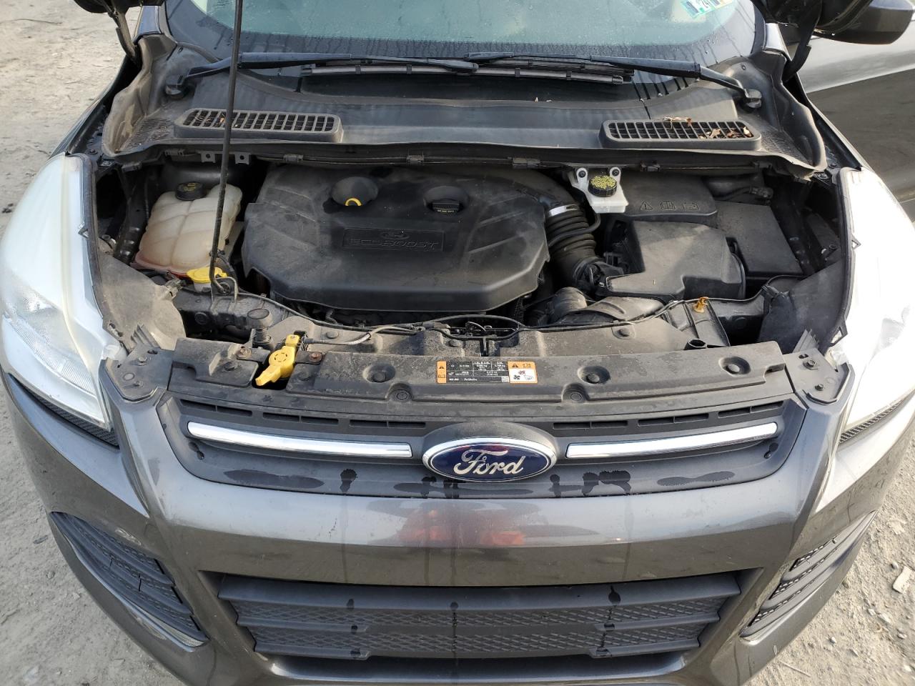 1FMCU9G9XGUB00583 FORD ESCAPE 2016