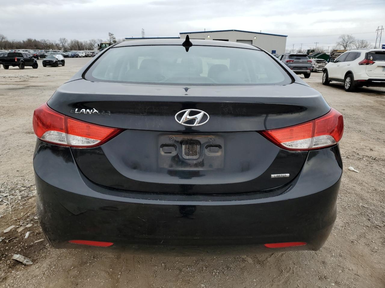 2011 Hyundai Elantra - Image 6