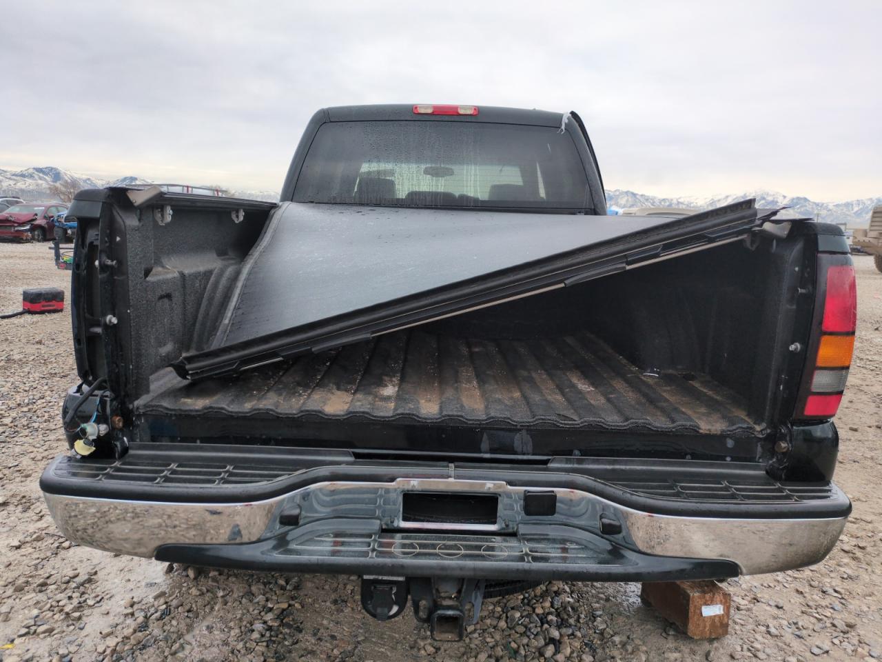 2006 GMC Sierra K2500 Heavy Duty VIN: 1GTHK23D46F237037 Lot: 49908785