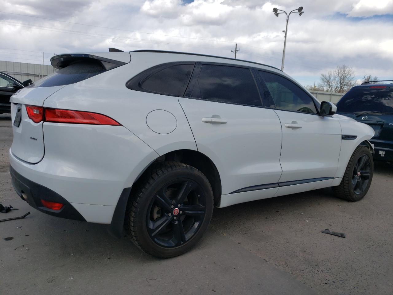 2020 Jaguar F-Pace - Image 3