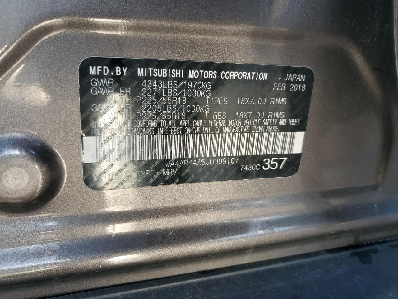 2018 Mitsubishi Outlander - Image 13