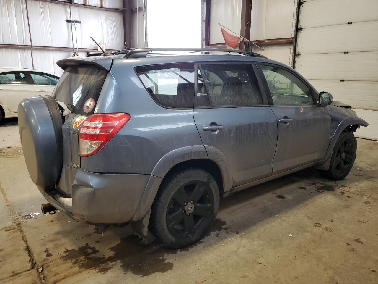 2010 Toyota RAV 4 - Image 3