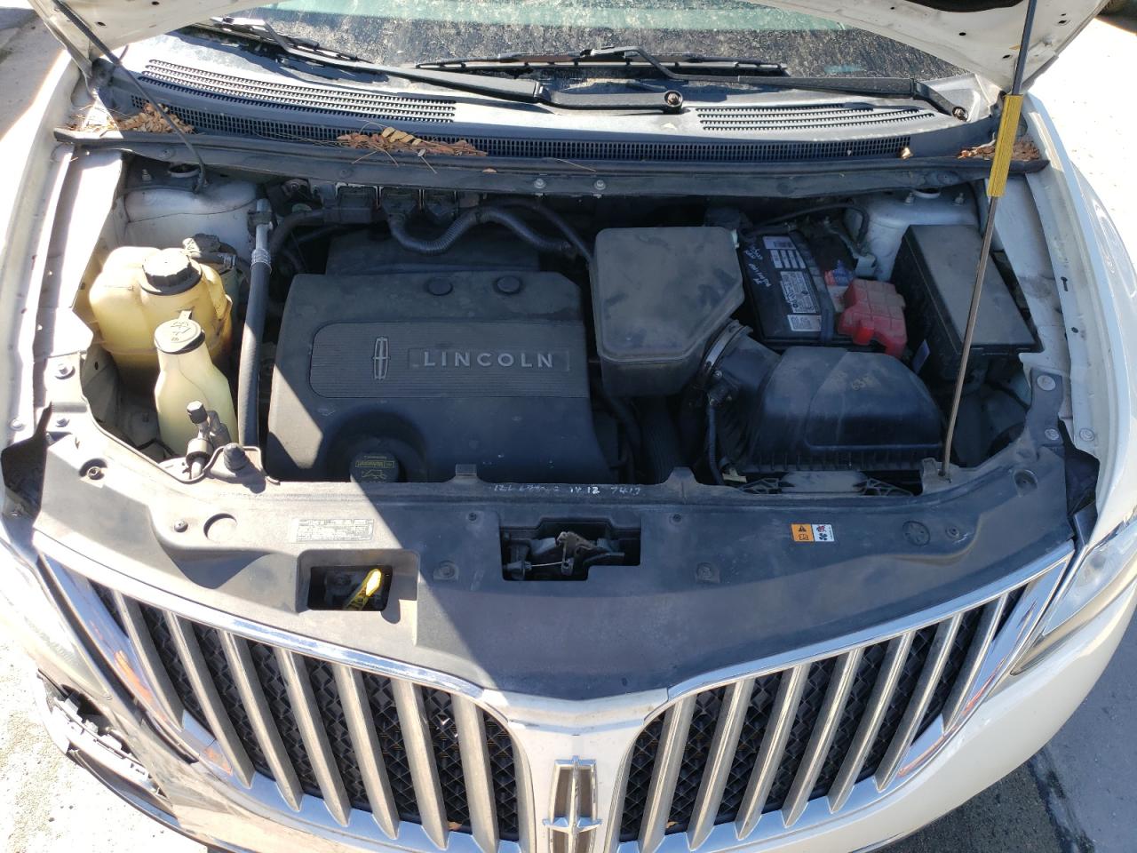 2012 Lincoln MKX - Image 12