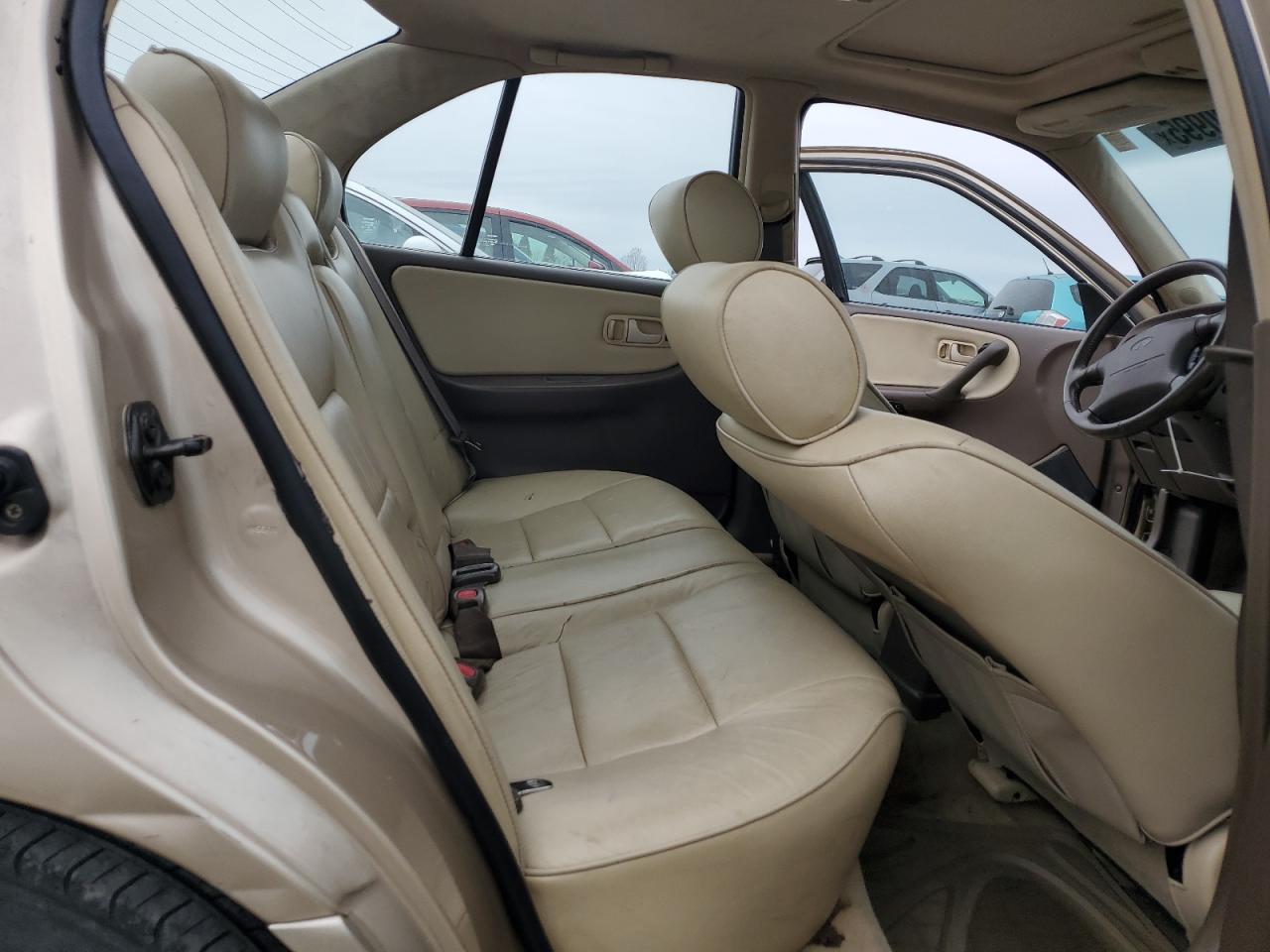1996 Infiniti G - Image 10