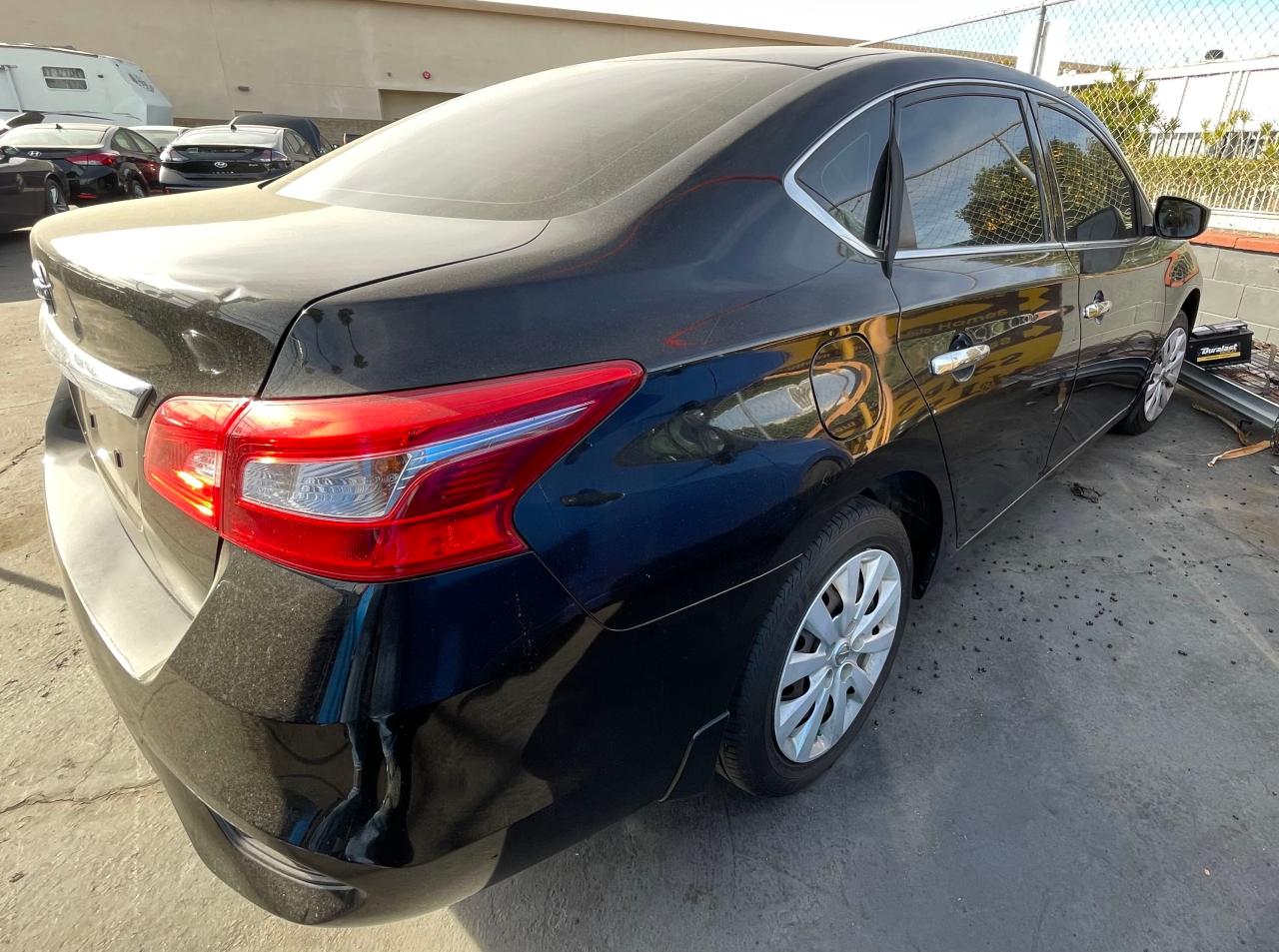 3N1AB7AP2KY255070 NISSAN SENTRA 2019
