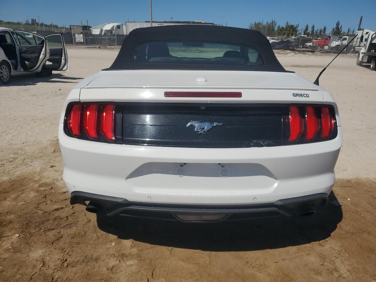1FATP8UH0J5115392 FORD ALL Models 2018