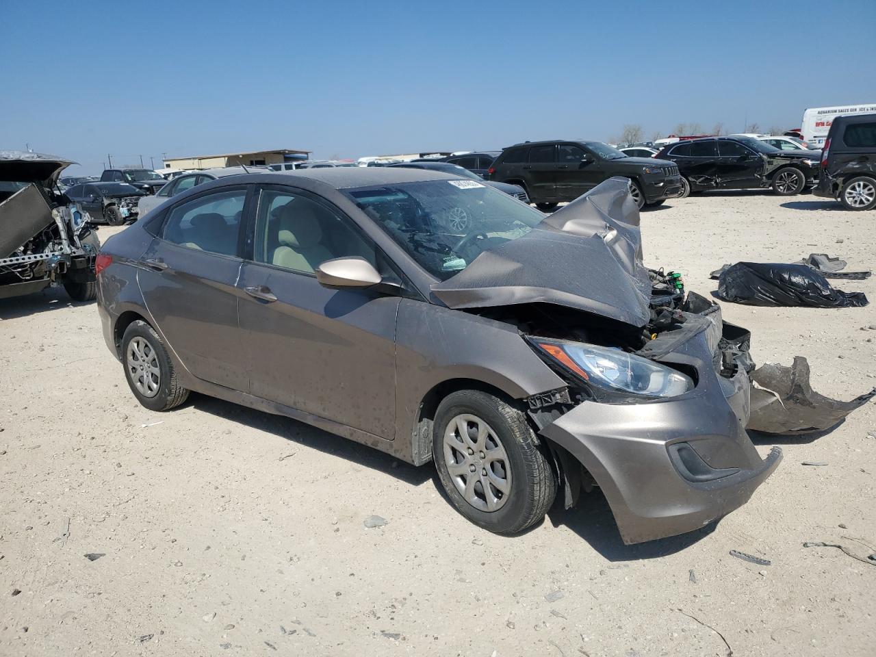 2014 Hyundai Accent - Image 4