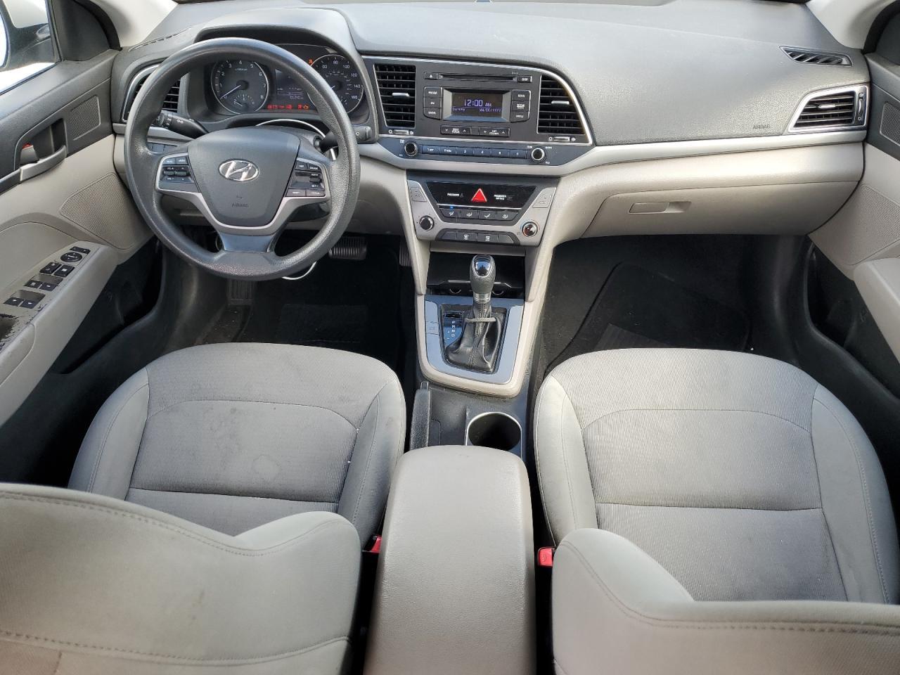 2017 Hyundai Elantra - Image 8