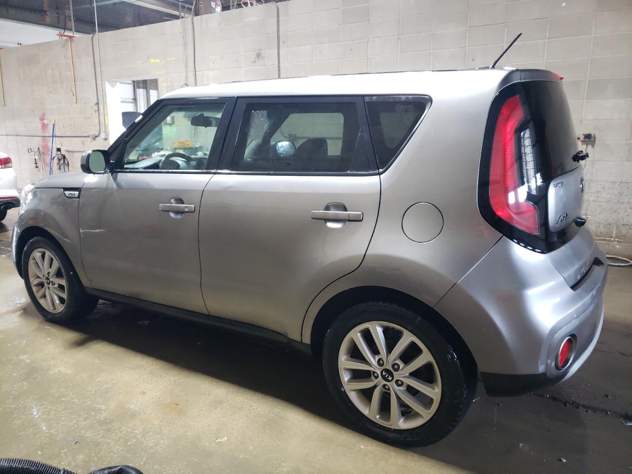 2019 Kia Soul - Image 2