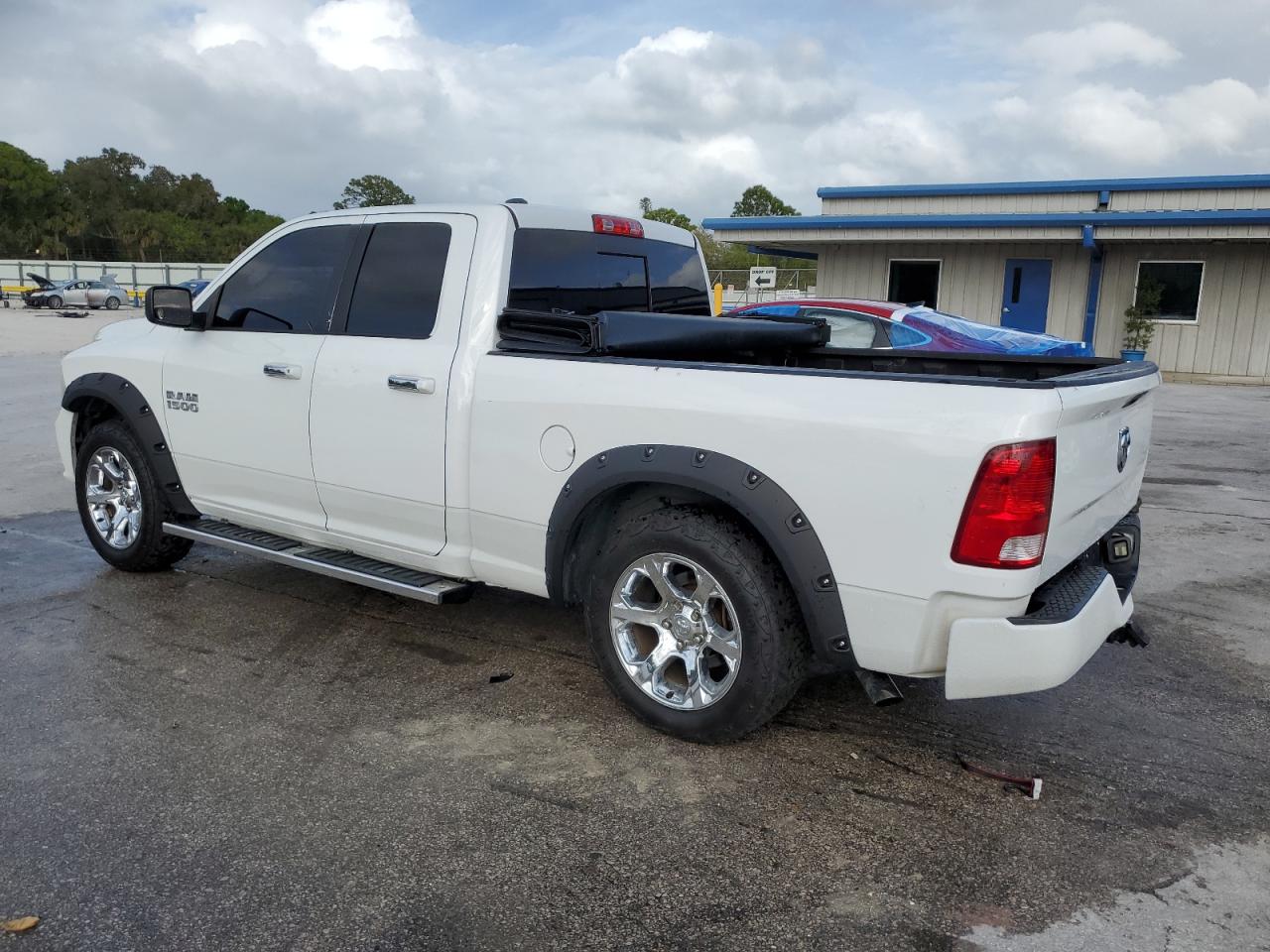2016 RAM 1500 - Image 2