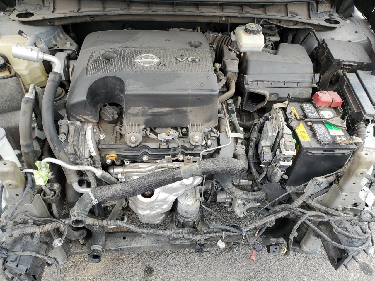 2016 Nissan Murano - Image 12