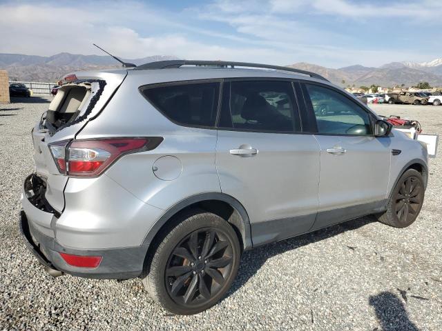 Паркетники FORD ESCAPE 2017 Серебристый