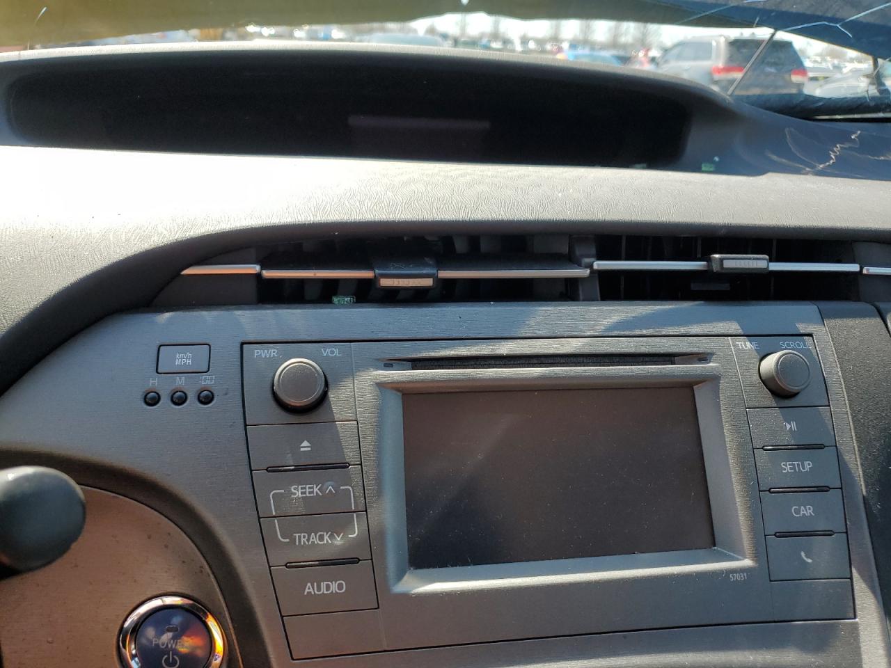 2015 Toyota Prius - Image 9