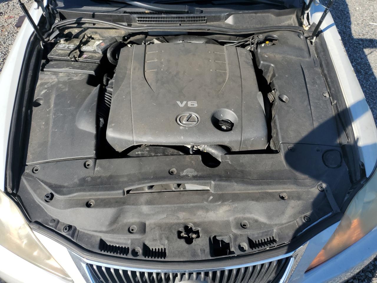 2009 Lexus IS - Image 11
