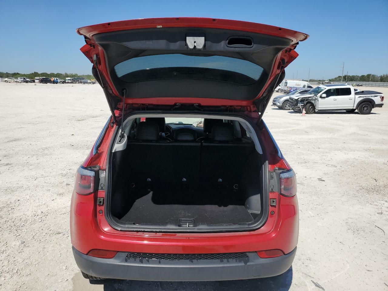 2018 Jeep Compass - Image 6