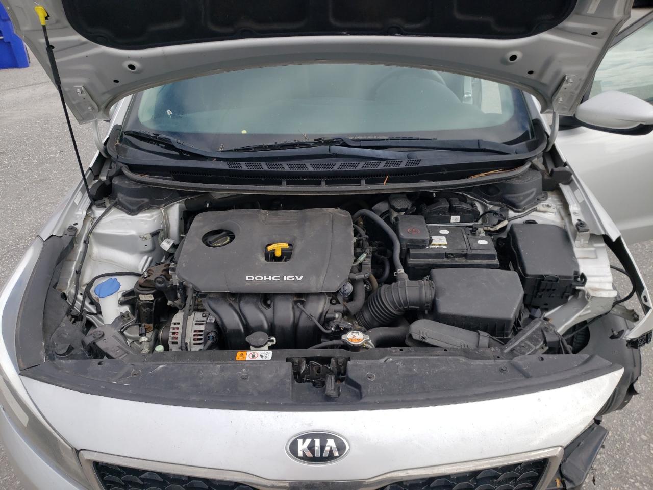 2017 Kia Forte - Image 12