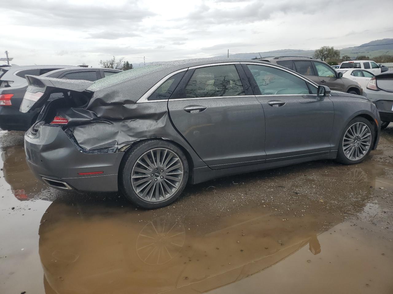 2016 Lincoln MKZ - Image 3