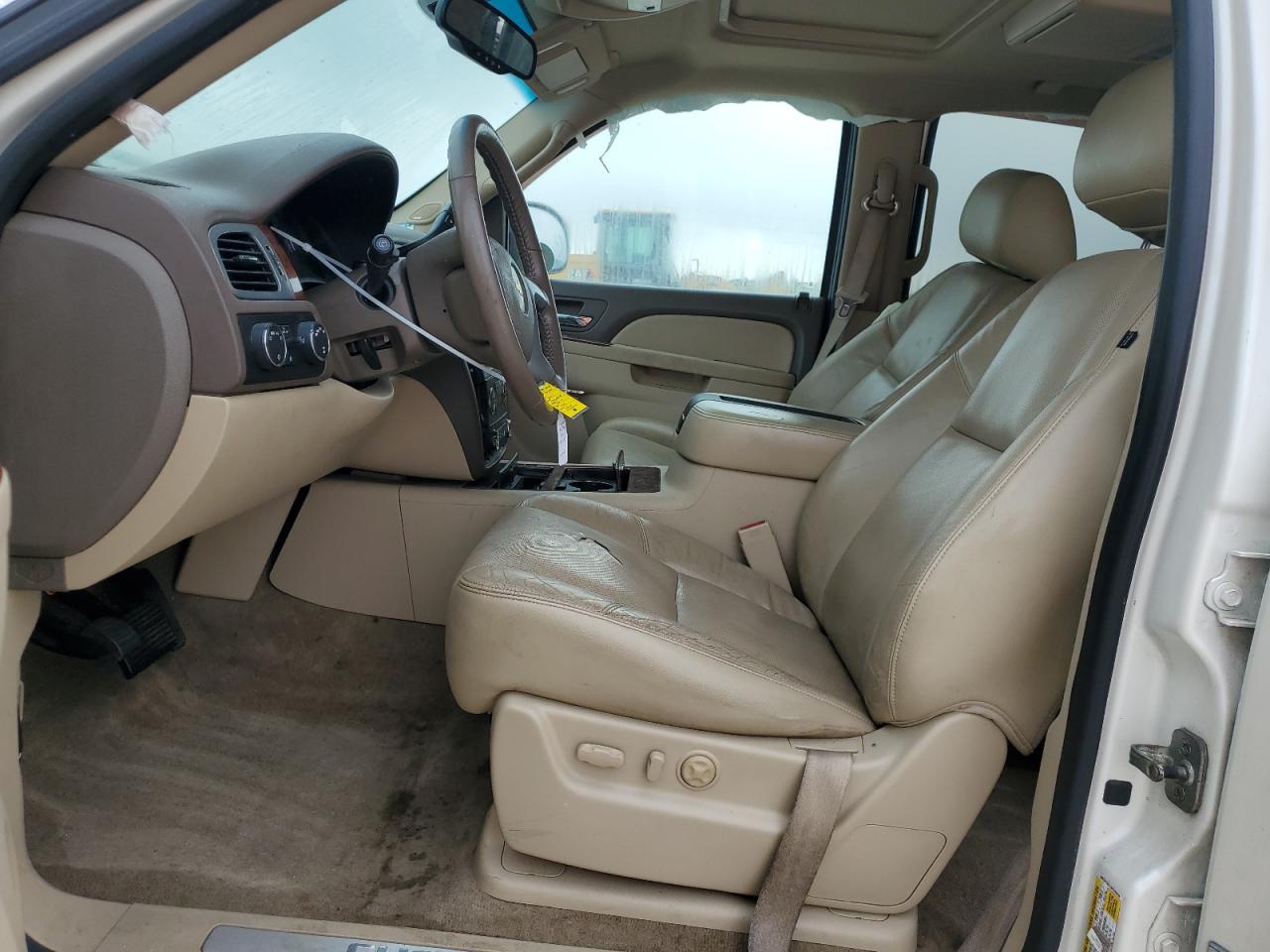 2011 Chevrolet Tahoe K1500 Ltz VIN: 1GNSKCE01BR205636 Lot: 47483575