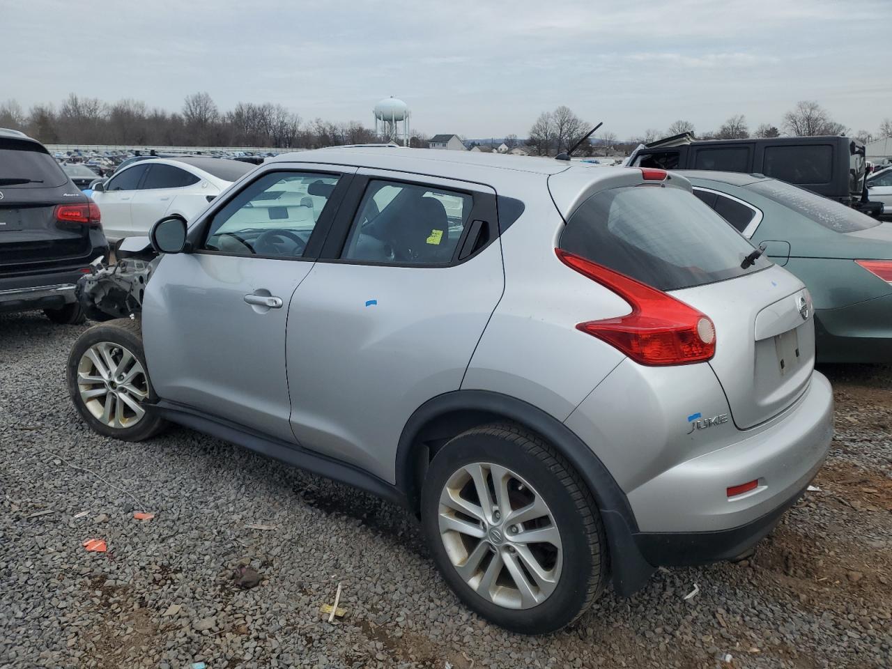 2014 Nissan Juke - Image 2