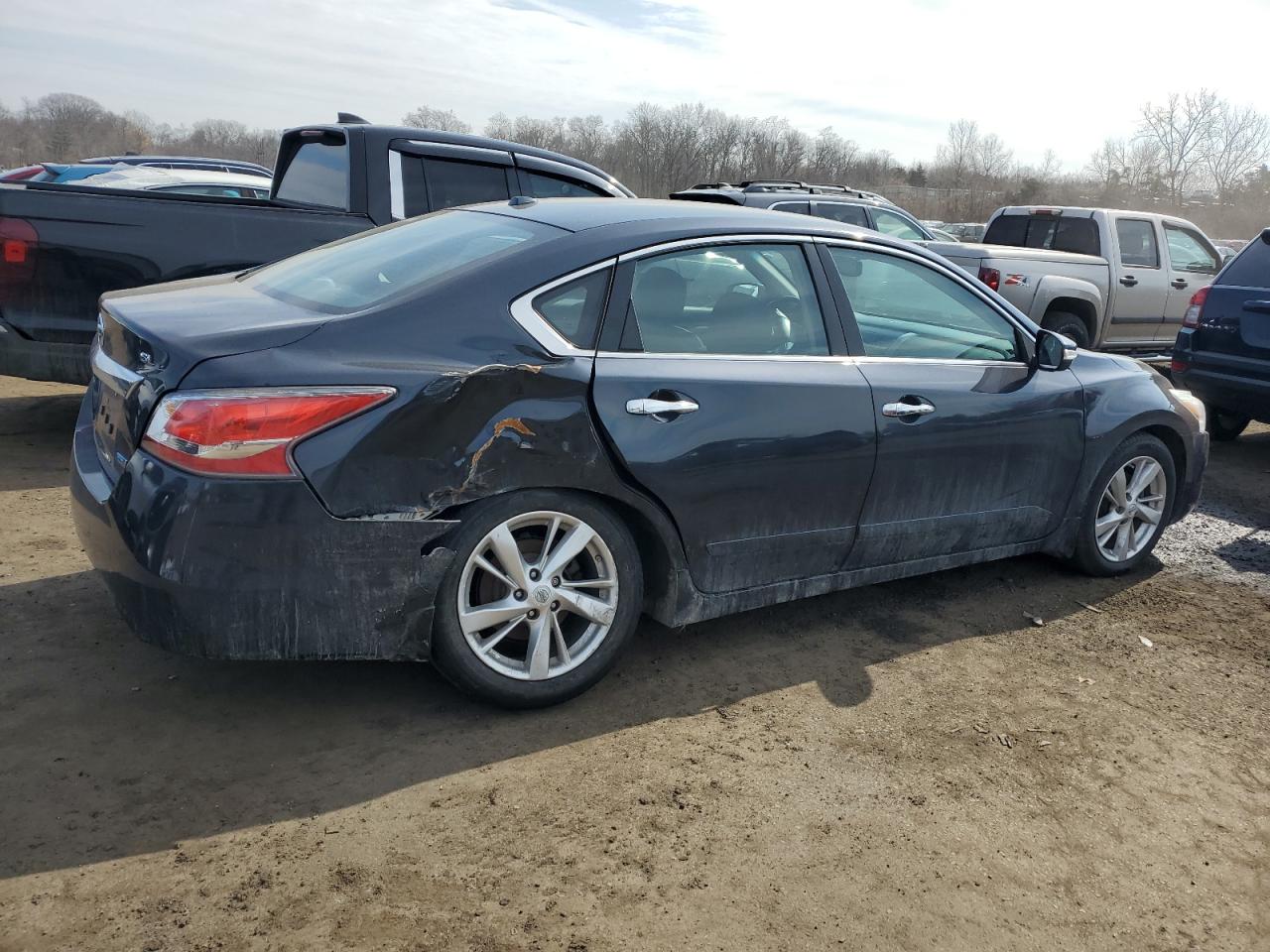 2014 Nissan Altima - Image 3
