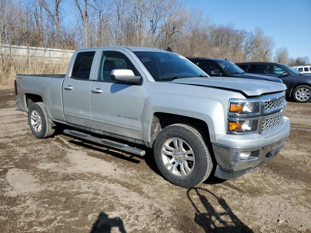 Pickups CHEVROLET SILVERADO 2015 Srebrny