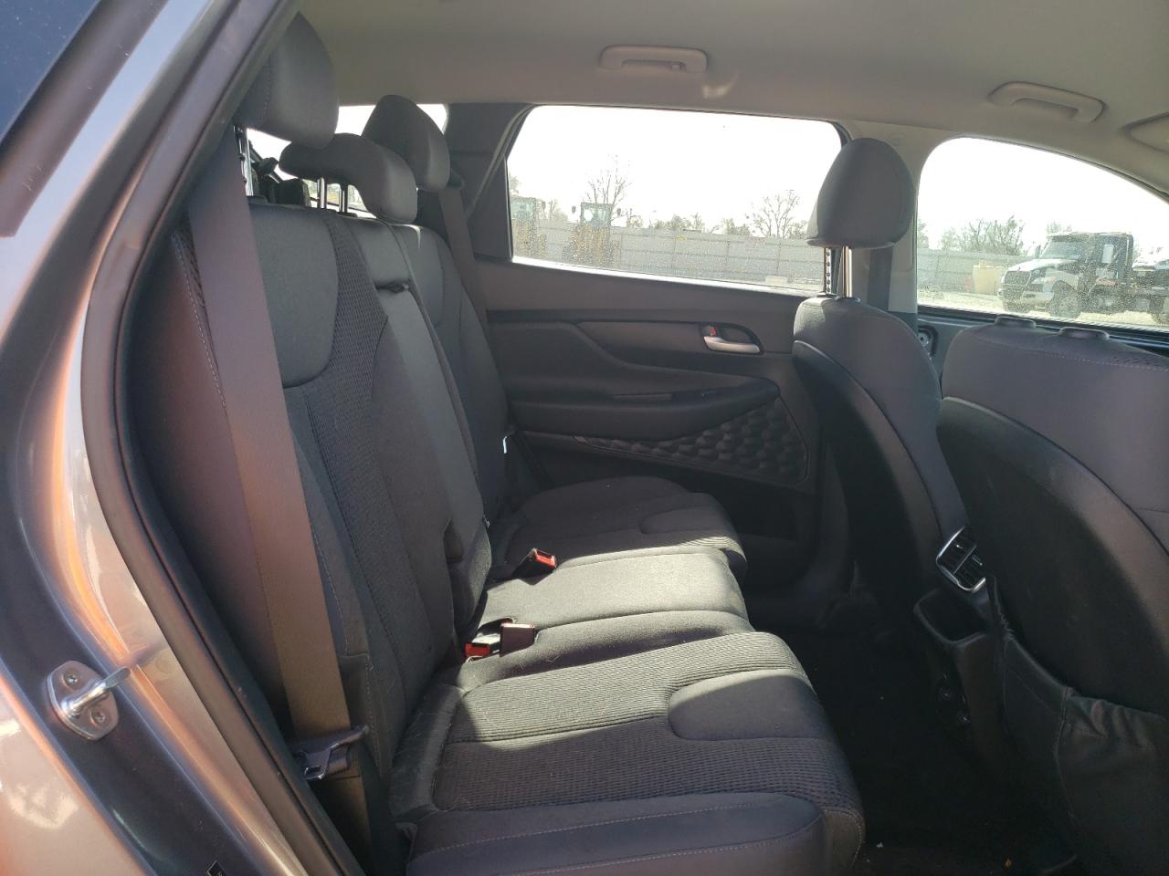 2019 Hyundai Santa Fe - Image 11