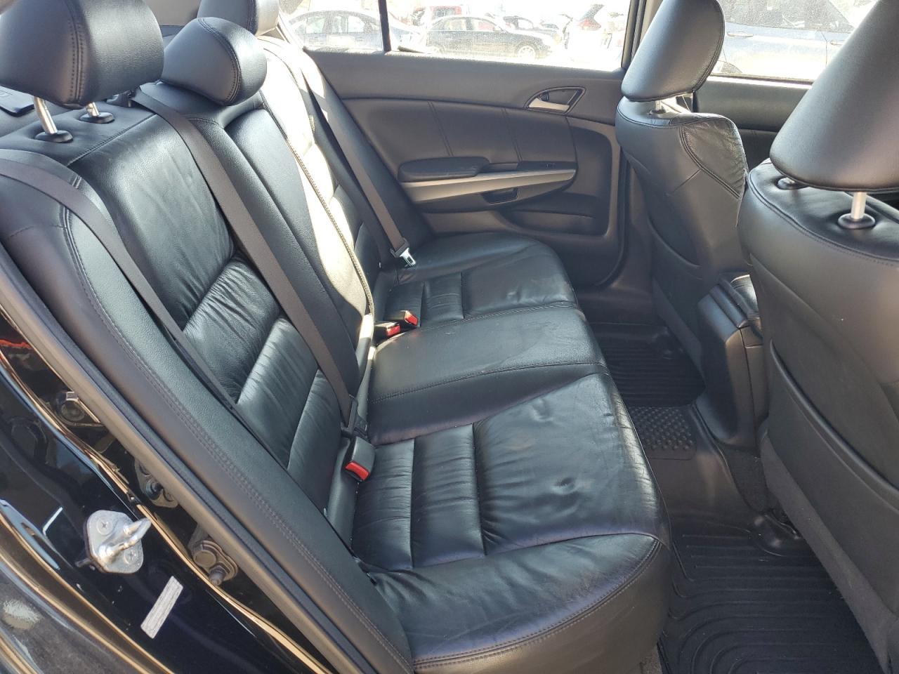 2009 Honda Accord - Image 10