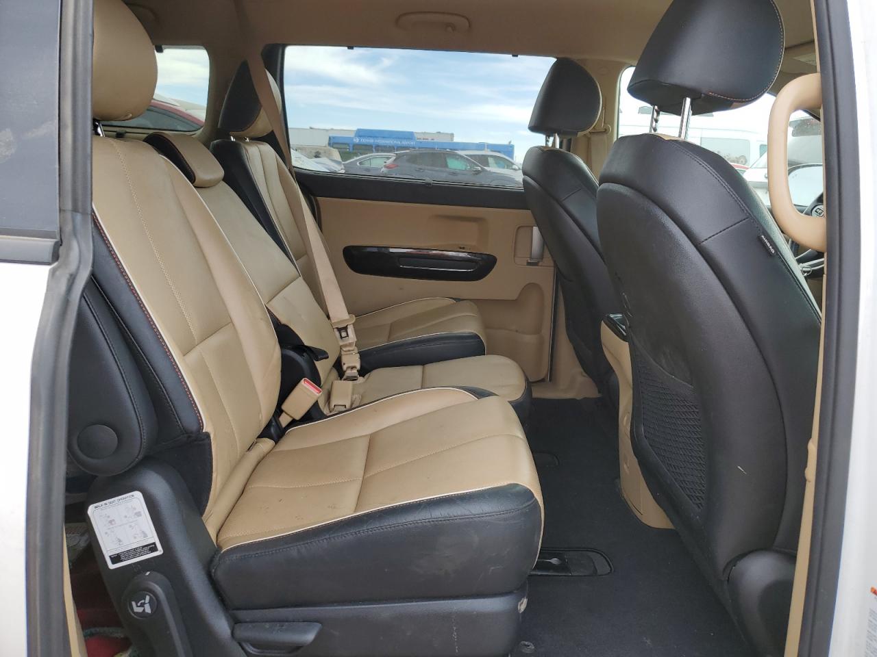 kndme5c18j6365528 KNDME5C18J6365528 2018 Kia Sedona Sxl