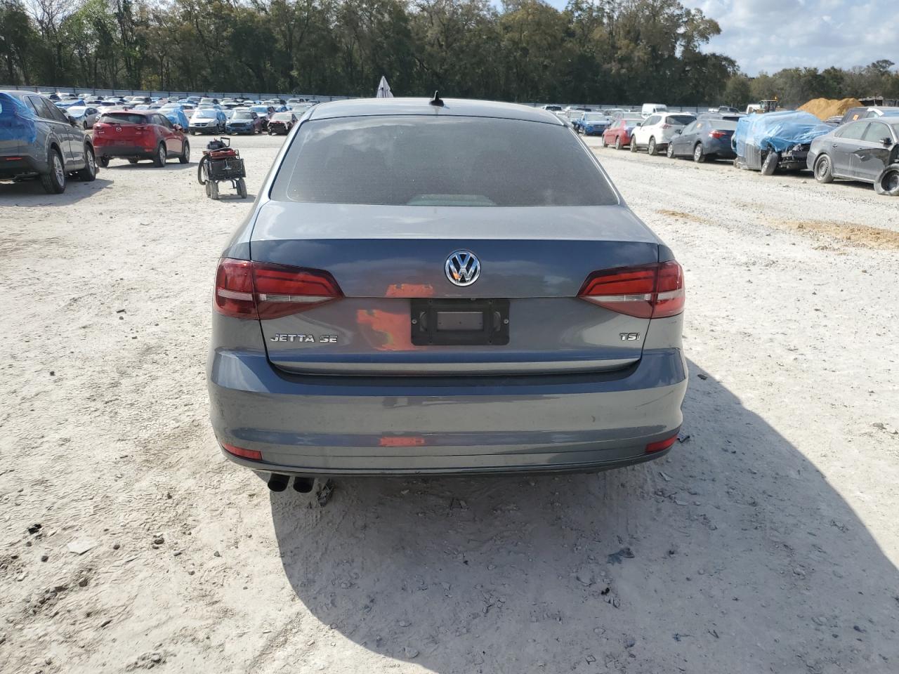 2016 Volkswagen Jetta - Image 6