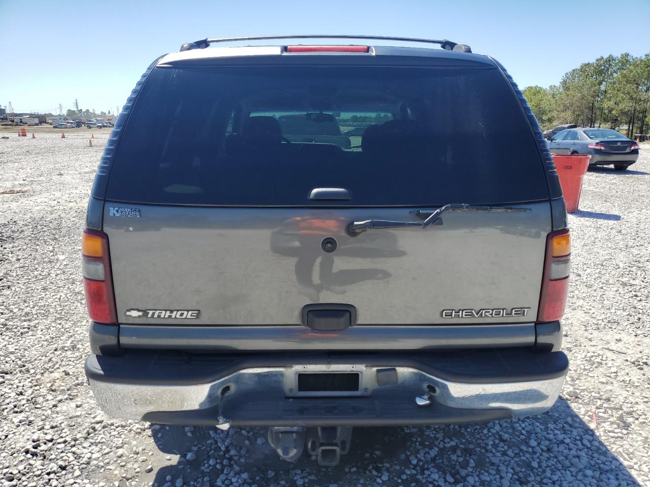 2000 Chevrolet Tahoe C1500 VIN: 1GNEC13T9YJ110955 Lot: 49622965