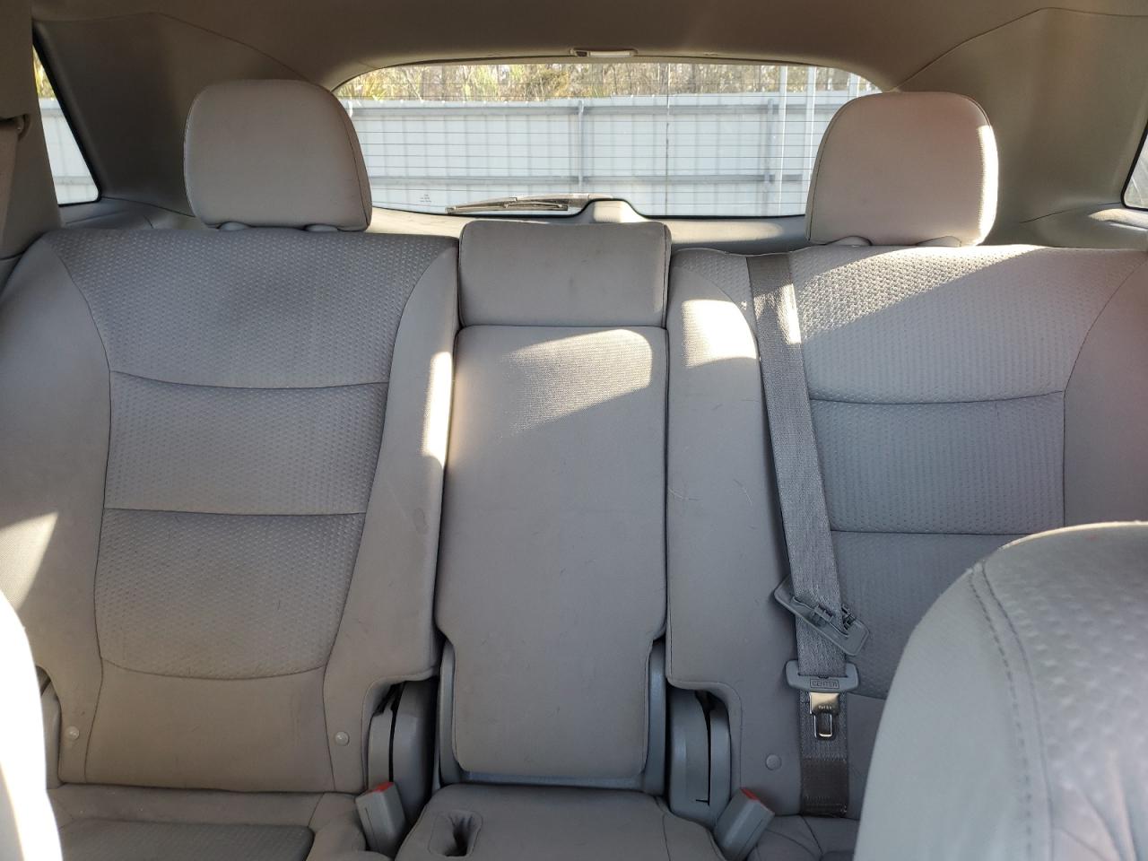2012 Kia Sorento - Image 10